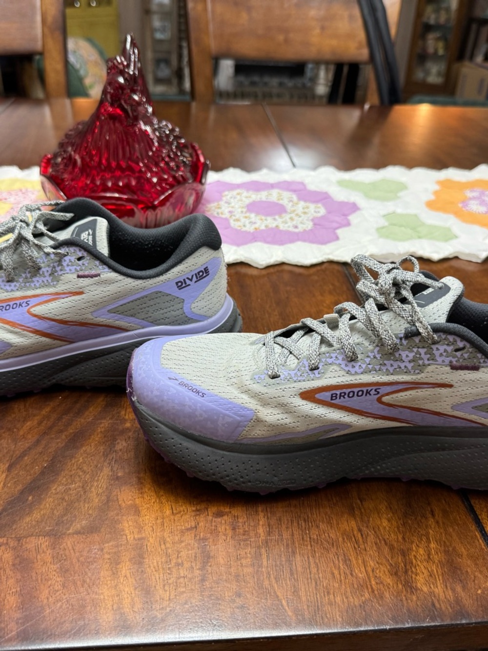 8.5 women’s Brooks Divide 5 Trail Running Shoes Gray & Purple w/Orange Accents - Picture 2 of 6